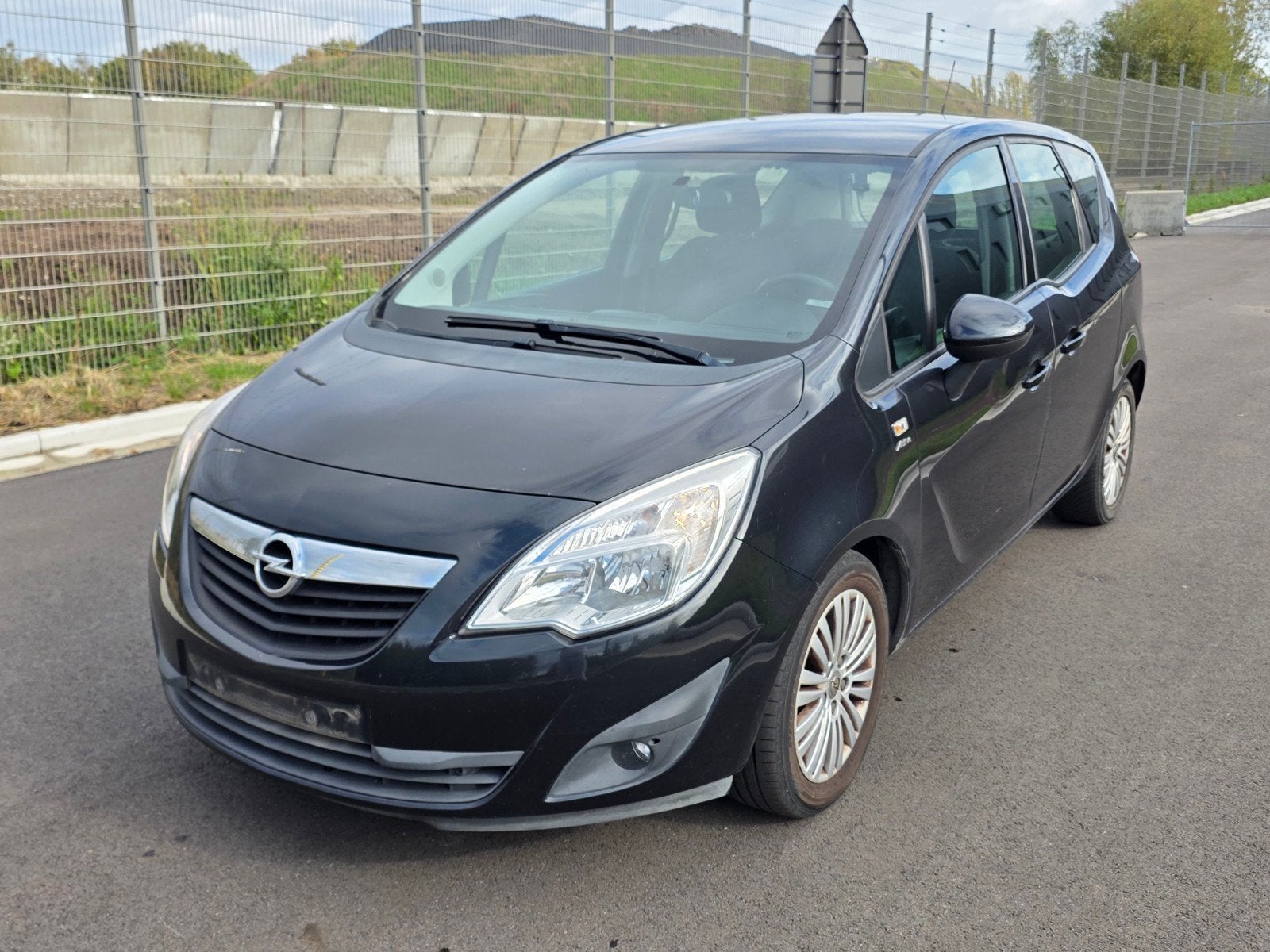 Opel Meriva 2013 EXPORT, Auto's, Euro 5, https://public.car-pass.be/vhr/7ff92e9d-dc9a-4f26-8e77-e9f117354639, Bedrijf, Diesel