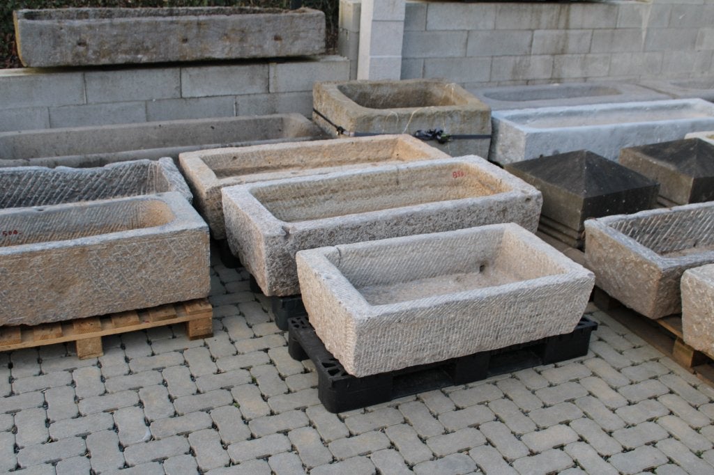 bac ou auge en pierre bleu , jardinière , grand choix !!, Jardin & Terrasse, Pierre, 30 à 60 cm, Enlèvement, Utilisé