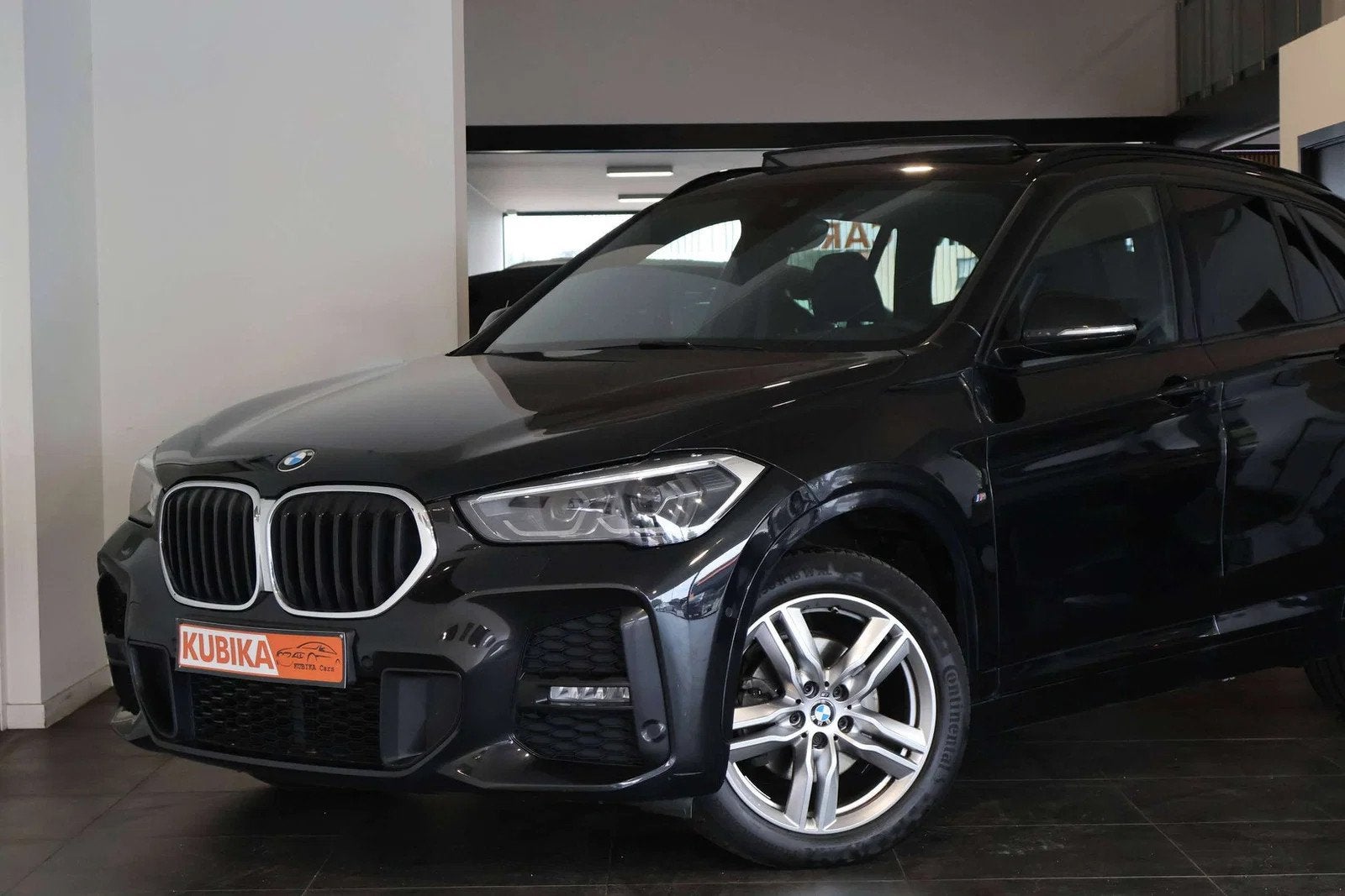 BMW X1 X1 2.0 dAS sDrive18 BTW* Pano Camera M-Pack Garantie, 4 cilinders, Skiluik, Zwart, Leder