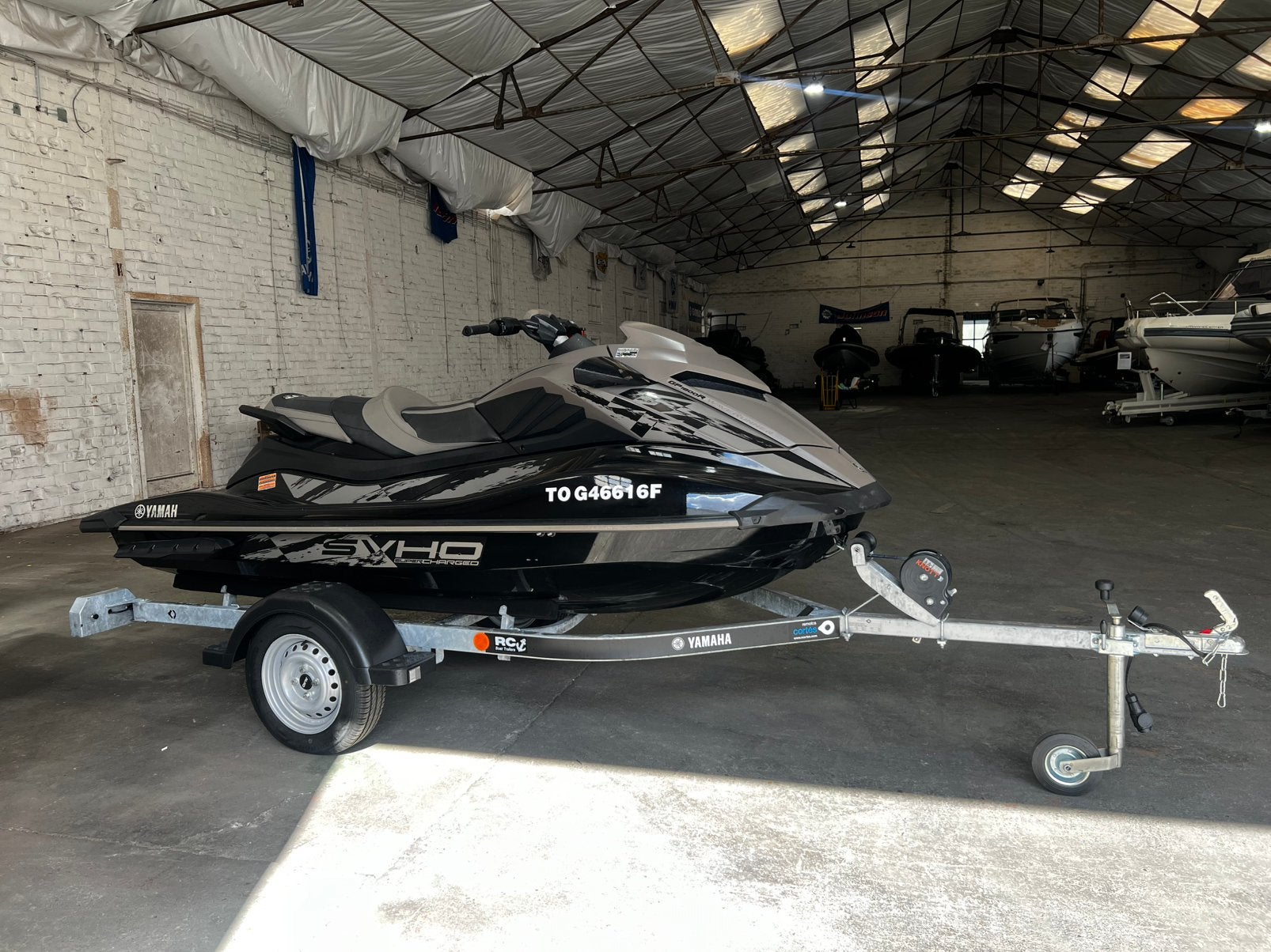 Yamaha svho 1800R, Ophalen, Zo goed als nieuw