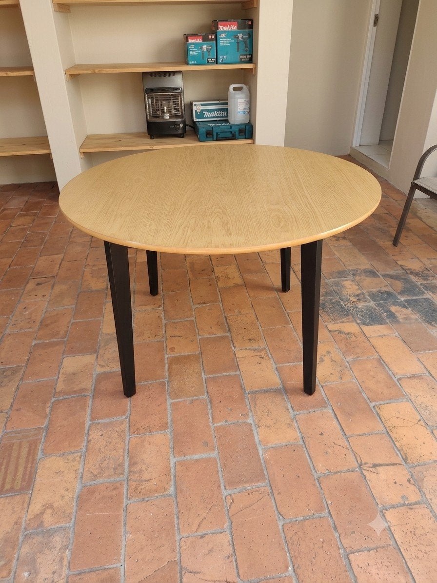 ronde eettafel 105cm, Ophalen