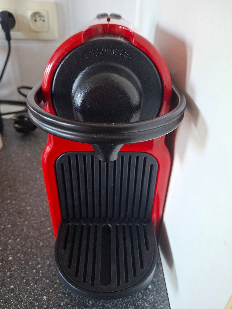 Nespresso koffiemachine, Ophalen, Zo goed als nieuw, Koffiemachine, Koffiepads en cups