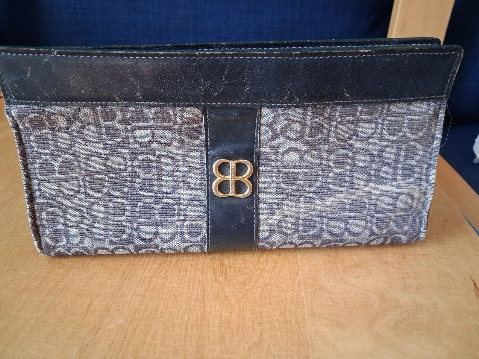 Balenciaga Paris trousse de maquillage vintage, Bijoux, Sacs & Beauté, Boîtes de maquillage & Beauty case, Enlèvement, Noir
