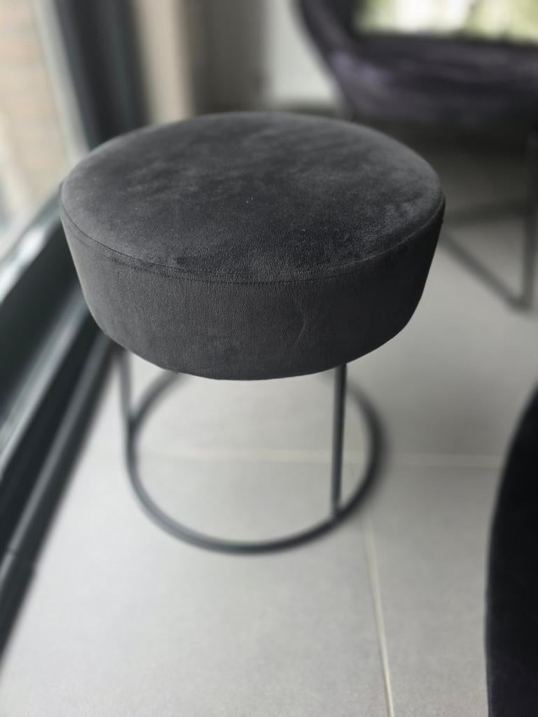 Pouf noir, Ophalen, Zo goed als nieuw