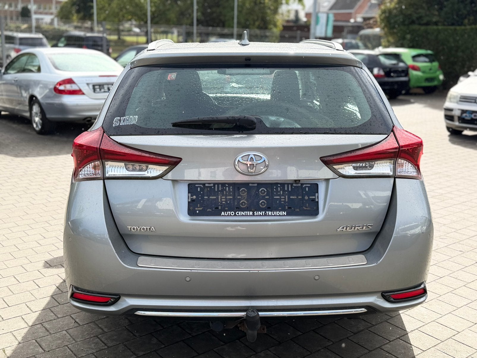 Toyota Auris 1.6d ** 2016 ** Euro6 ** Export ** 295.000 km *, Auto's, Voorwielaandrijving, Bedrijf, 5 deurs, Auris