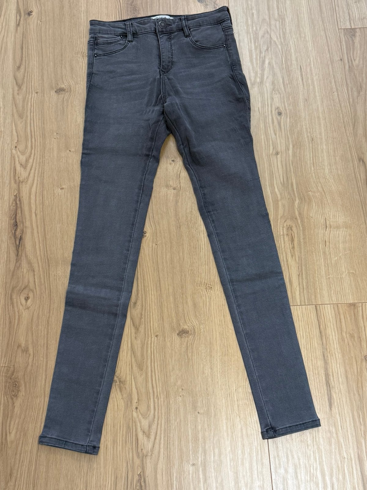 Jean skinny Pull&Bear, Enlèvement ou Envoi, Comme neuf, Gris, W27 (confection 34) ou plus petit