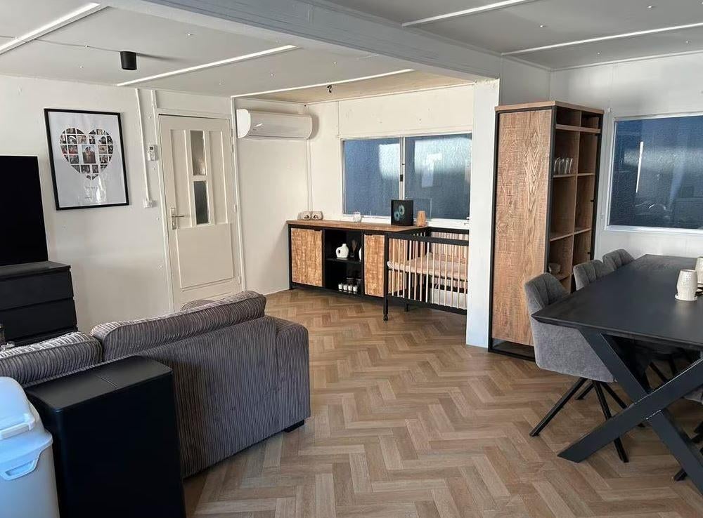 Unité résidentielle à vendre, Enlèvement, Utilisé