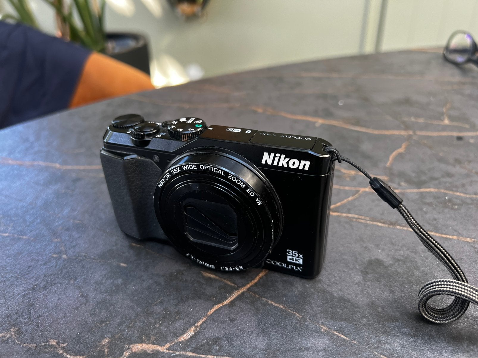 Nikon coolpix 35x 4k spare parts onderdelen, Ophalen of Verzenden, Compactcamera, Accu, Niet werkend