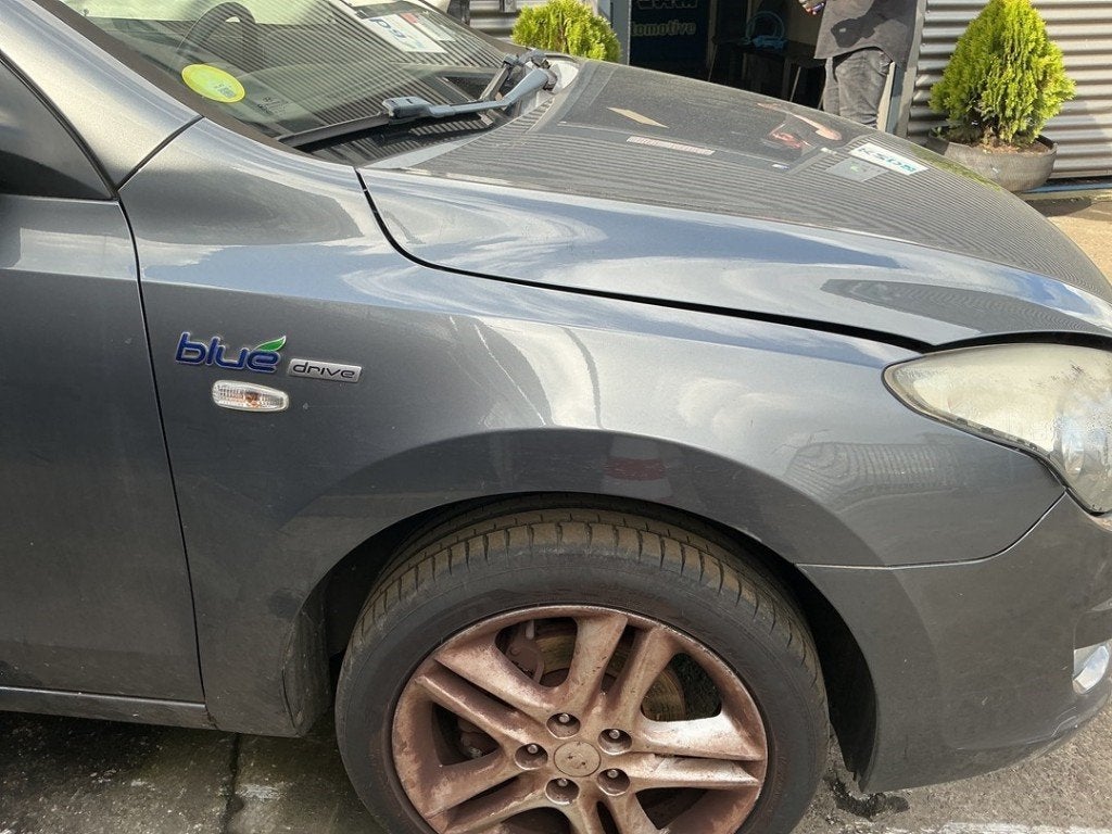 AILE AVANT DROITE Hyundai i30 Crosswagon (WWH), Autos : Pièces & Accessoires, Hyundai Motor Deutschland GmbH, Garde-boue, Kaiserleipromenade 5
63067  Offenbach am Main, DE