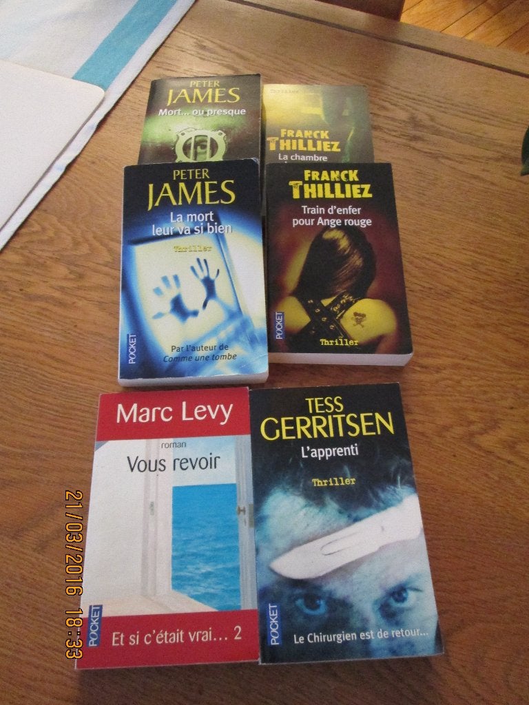 Romans sciences fiction, thriller et série rose., Ophalen, Nieuw