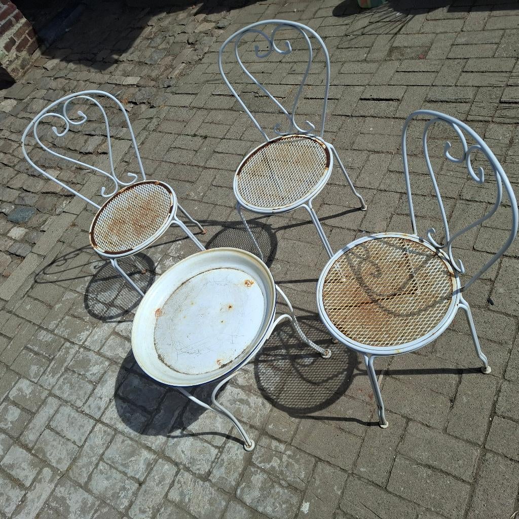 Jolies chaises de bistrot françaises en métal, Enlèvement