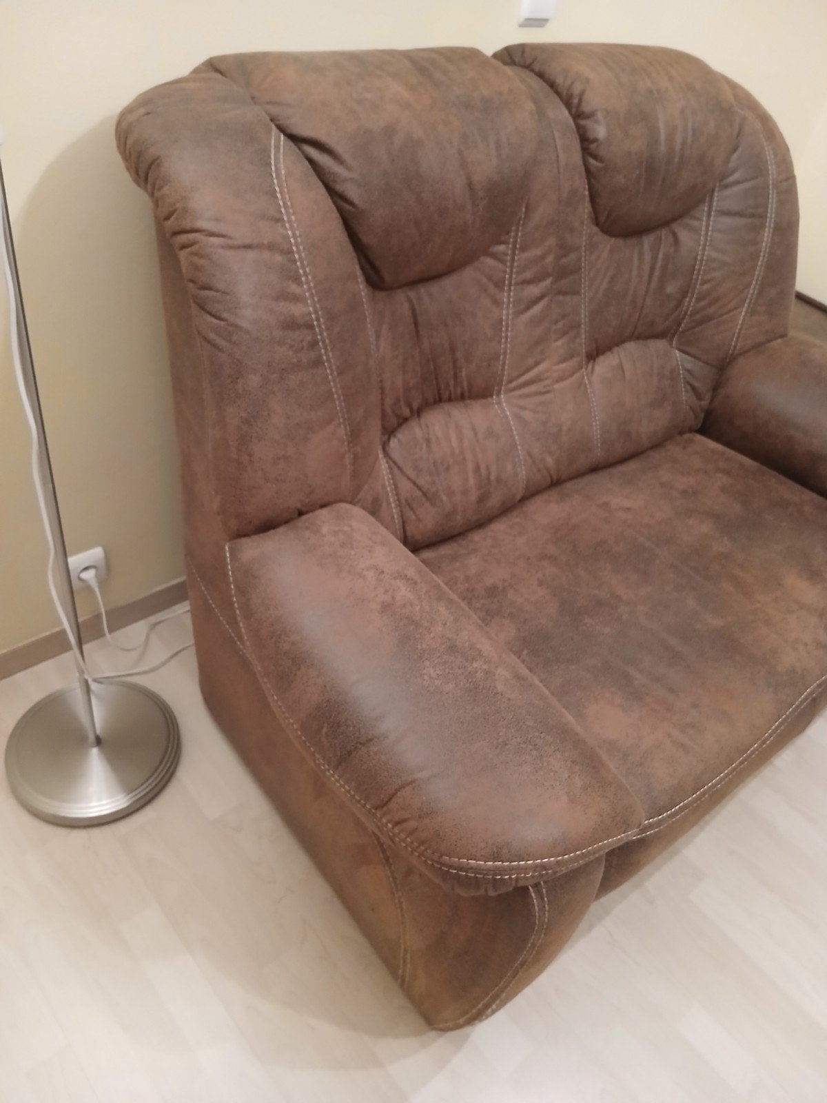 Fauteuil confortable 2 places en tissu microfibre marron loo, Maison & Meubles, 100 à 125 cm, 150 à 200 cm, Enlèvement, Utilisé