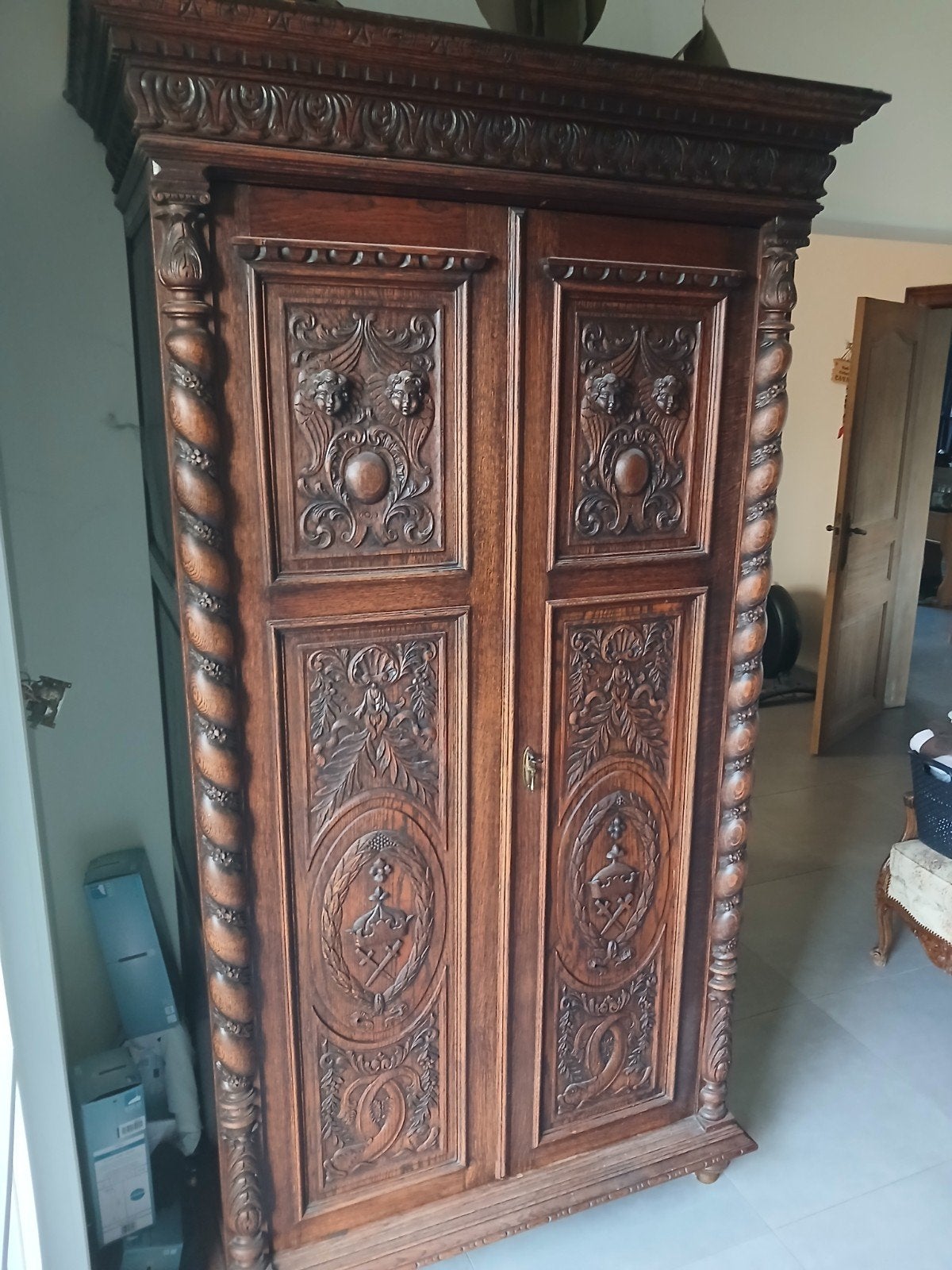 mooie oude kast, Ophalen