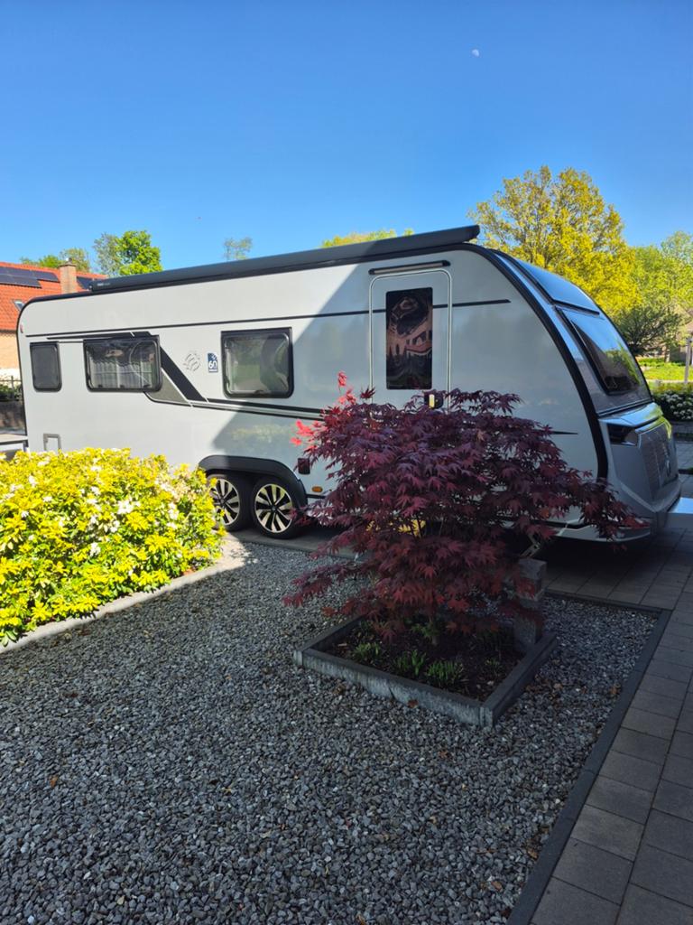 Knaus südwind black line 650 pxb, Caravanes & Camping, Caravanes, Particulier, Knaus, Jantes en alliage léger, Mover, Enlèvement
