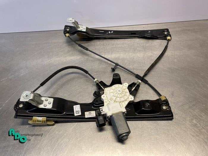 Mécanique vitre 4portes avant gauche d'un Ford Focus (Focus, Autos : Pièces & Accessoires, -, 3 mois de garantie, -, -