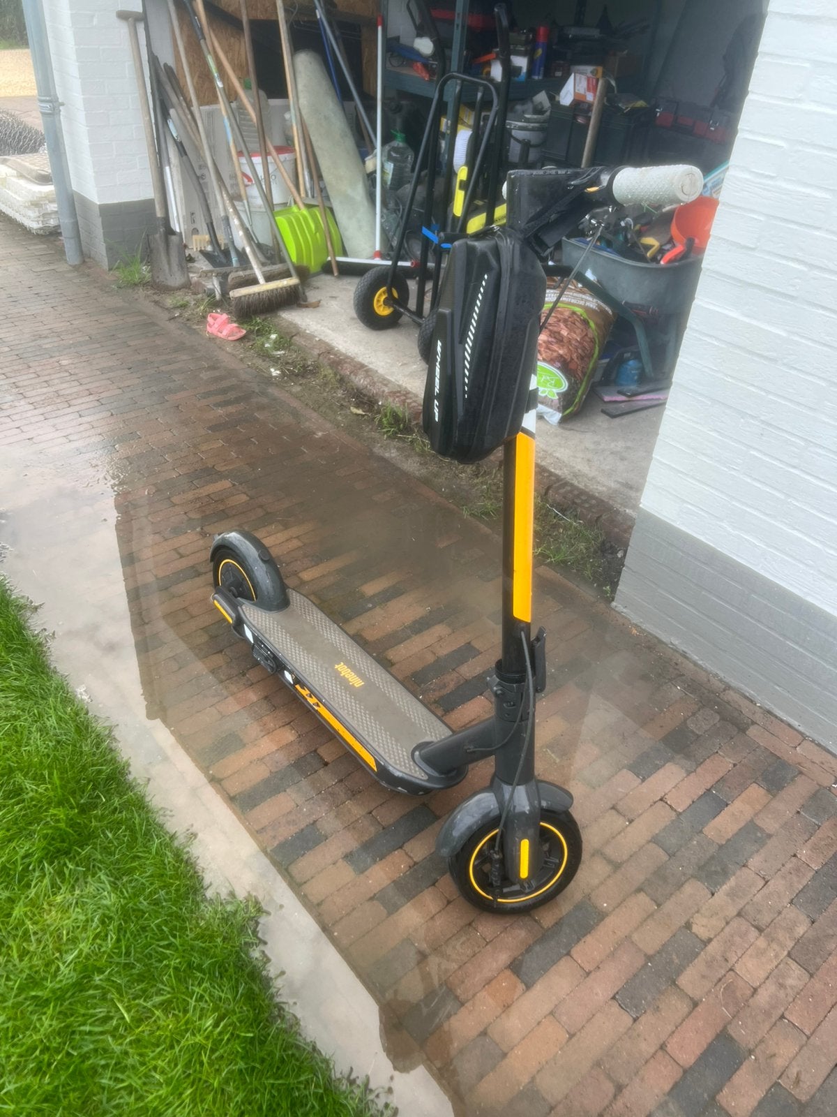Segway ninebot G30 elektrische step, Fietsen en Brommers, Ophalen, Zo goed als nieuw