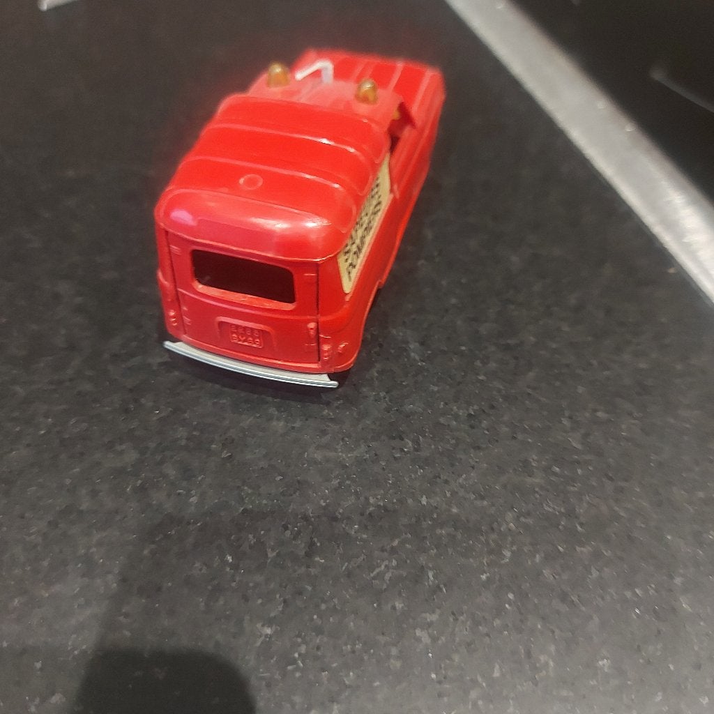 R4 pompiers Norev plastique, Enlèvement ou Envoi, Comme neuf, Voiture, Norev