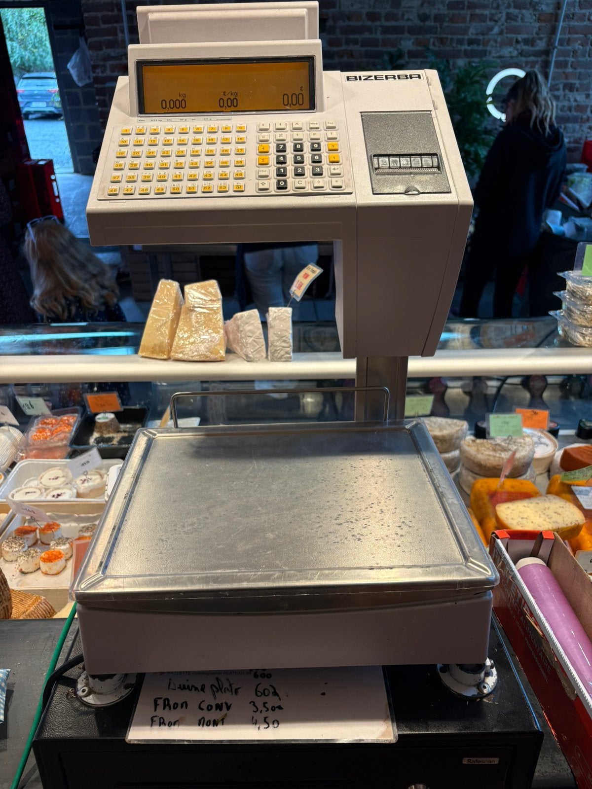 3 Bizerba SC800 weegschalen, Ophalen