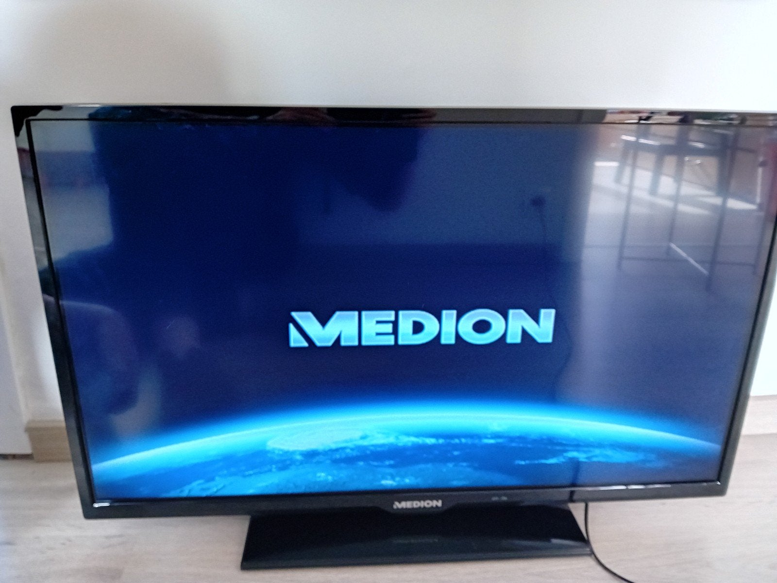 medion tv met ingebouwde dvd speler 32 inch, Ophalen, Zo goed als nieuw, 60 tot 80 cm, LCD