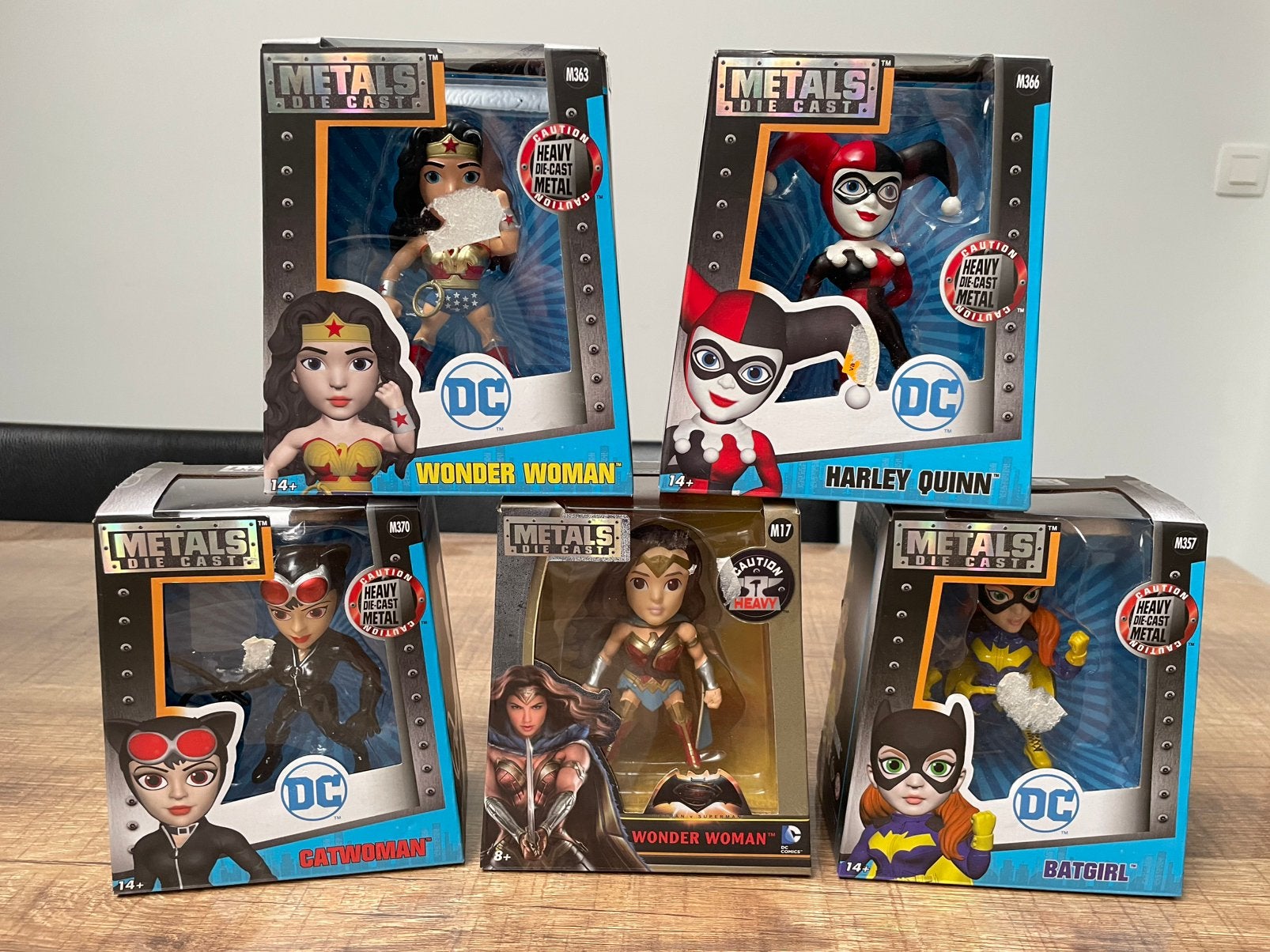 5 figurines DC en métal de 10 cm de haut., Enlèvement ou Envoi, Neuf, Fantasy