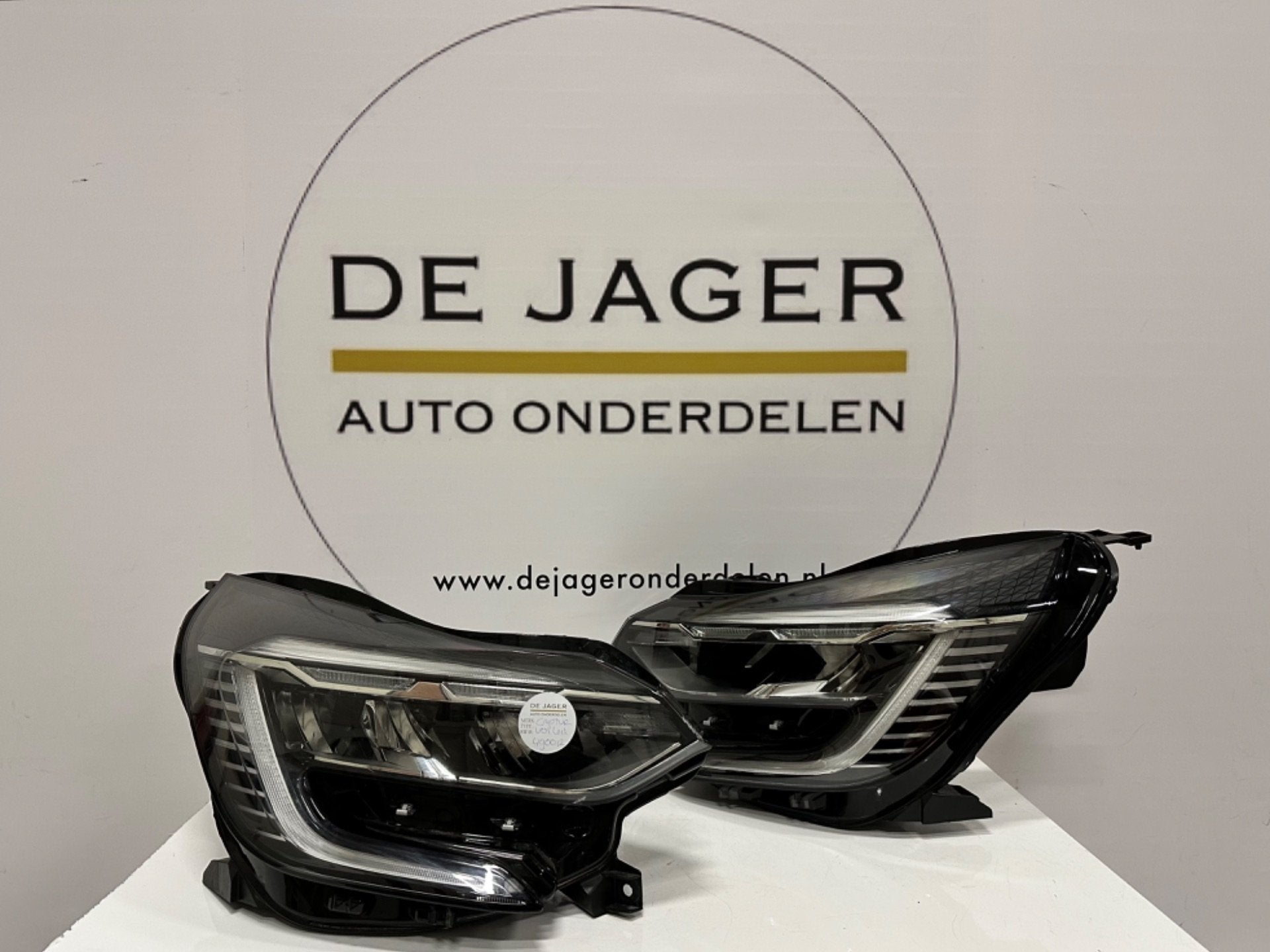 KIT DE PHARES RENAULT CAPTUR II LED PURE VISION, Renault Group, Contact.group@renault.com, Renault, Utilisé