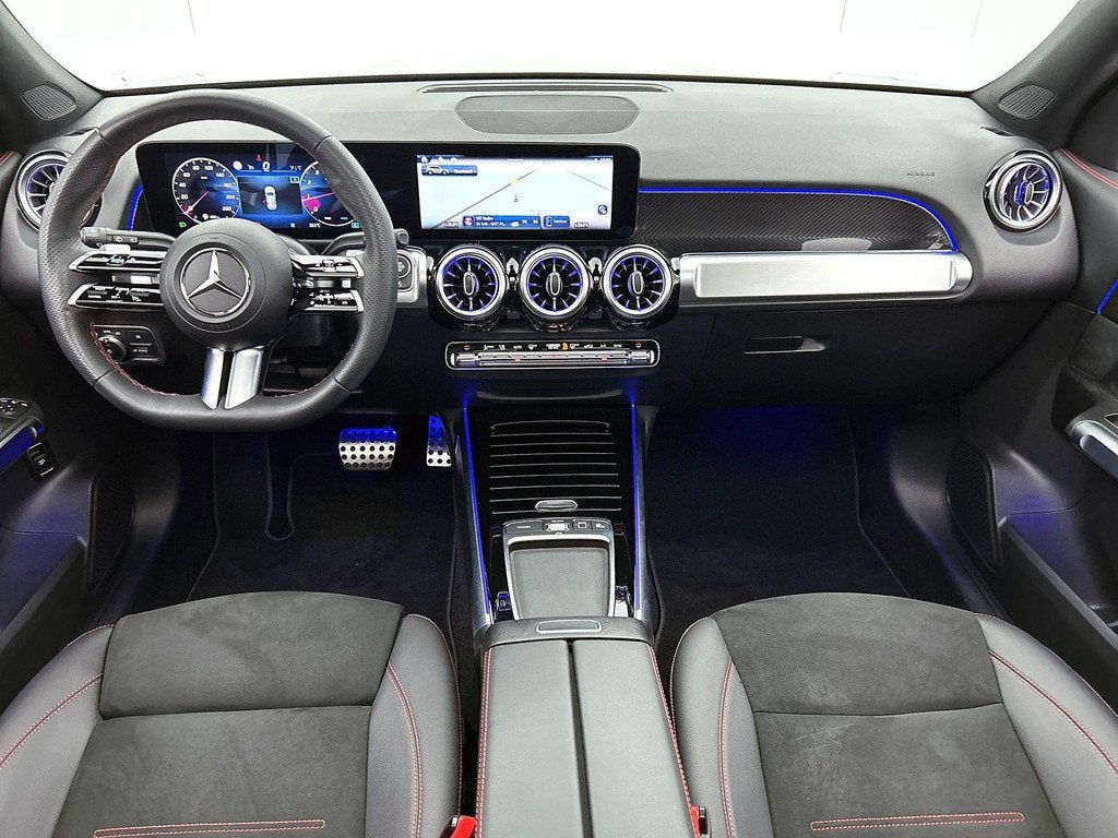 Mercedes-Benz GLB-Klasse 180 AMG Line | 7 Zitplaatsen | Nigh, Auto's, Stof, Gebruikt, 4 cilinders, 136 pk