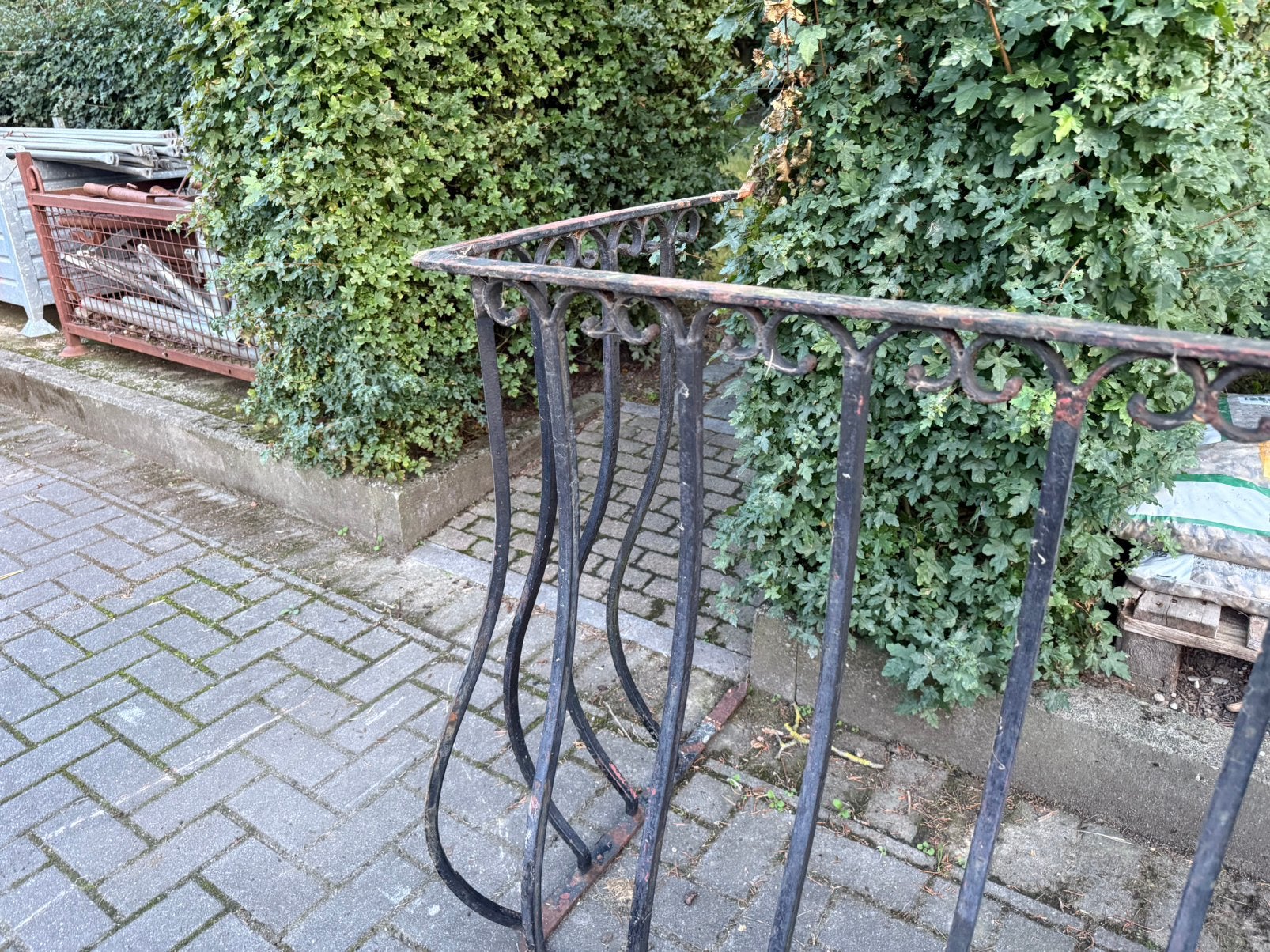 Balustrade, Ophalen, Gebruikt