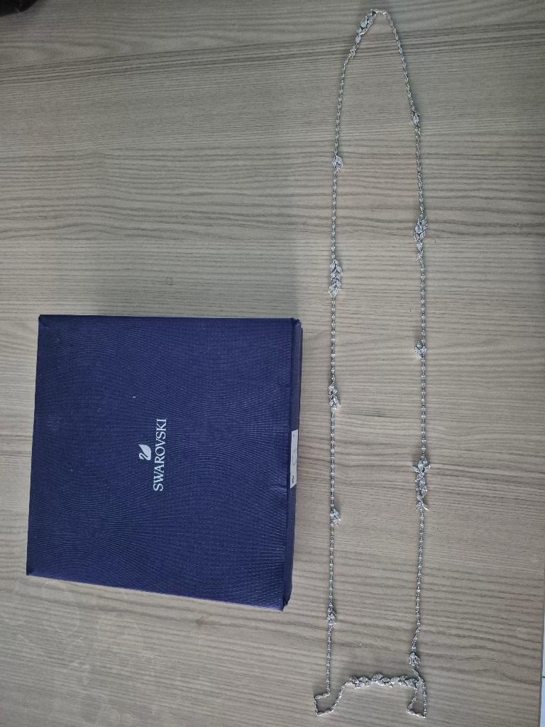 Collier Swarovski, Handtassen en Accessoires, Kettingen, Ophalen, Overige materialen, Verstelbaar, Overige kleuren