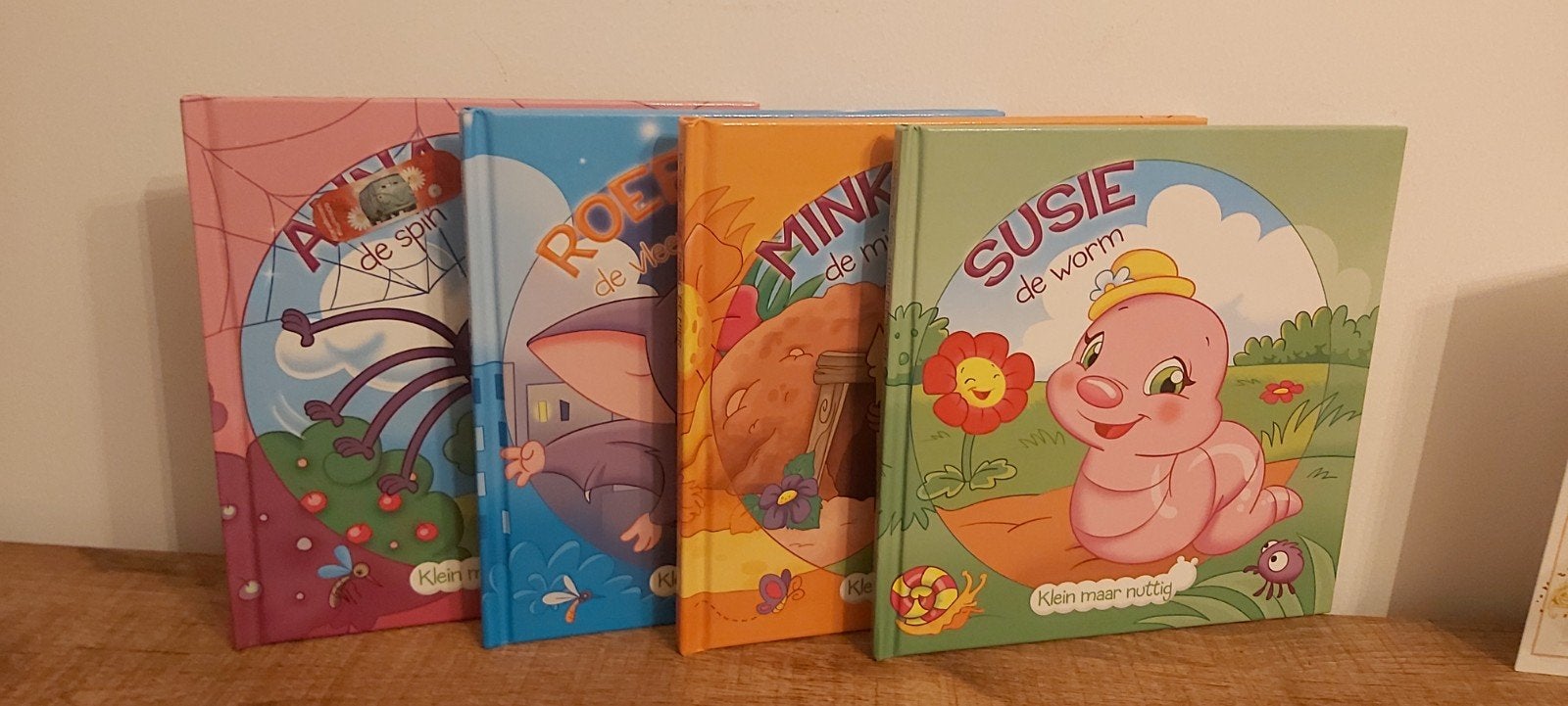4 kinderboekjes, Ophalen