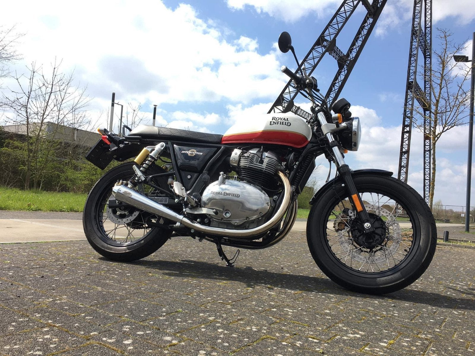 Royal Enfield interseptor 650, ABS, Occasion, 2 cylindres, Particulier