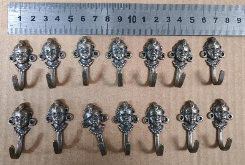 Set van 14 vintage bronzen cherubijnhaken, Ophalen, Brons