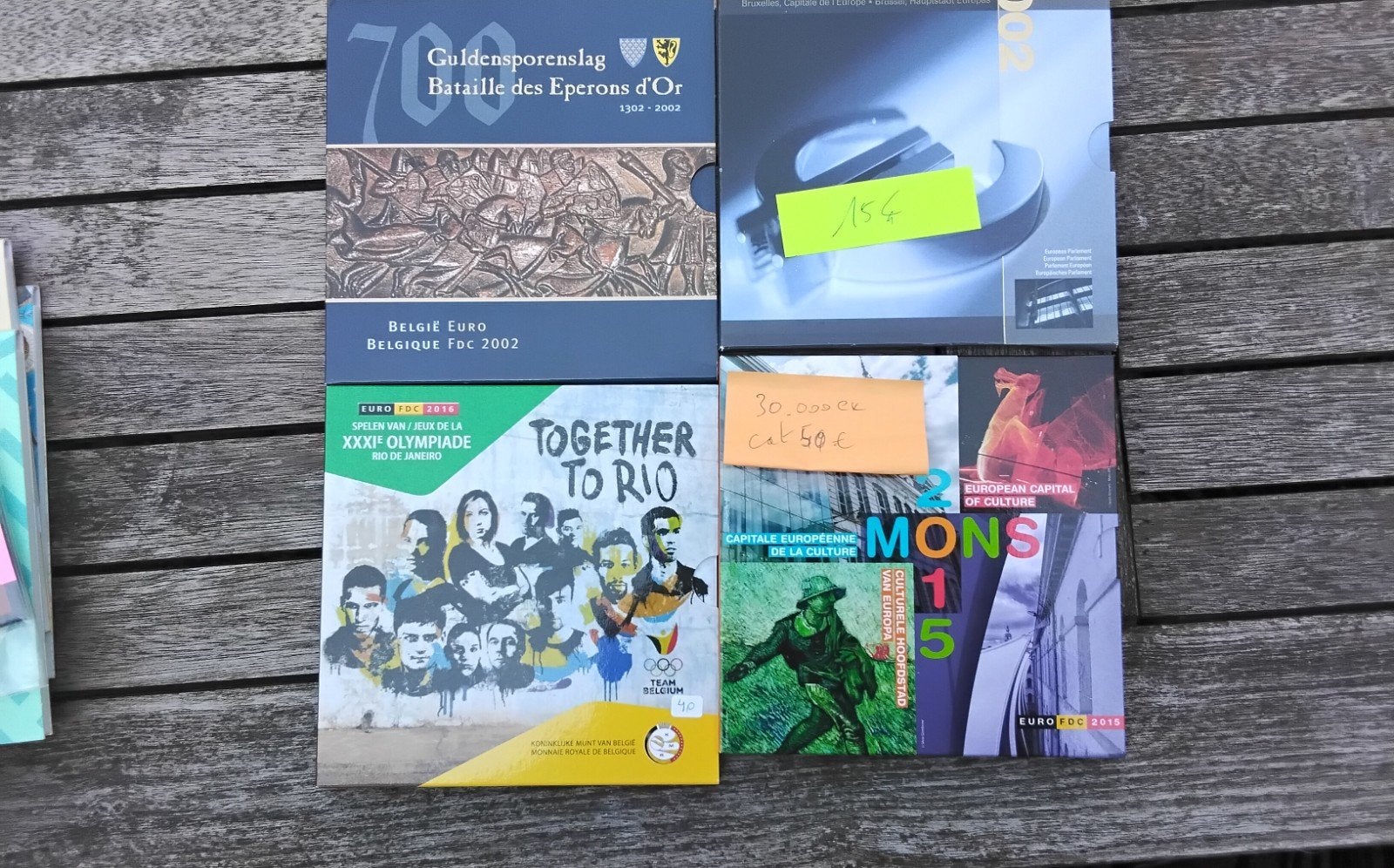 Twee euro muntstukken, Collections, Cartes de téléphone, Enlèvement ou Envoi