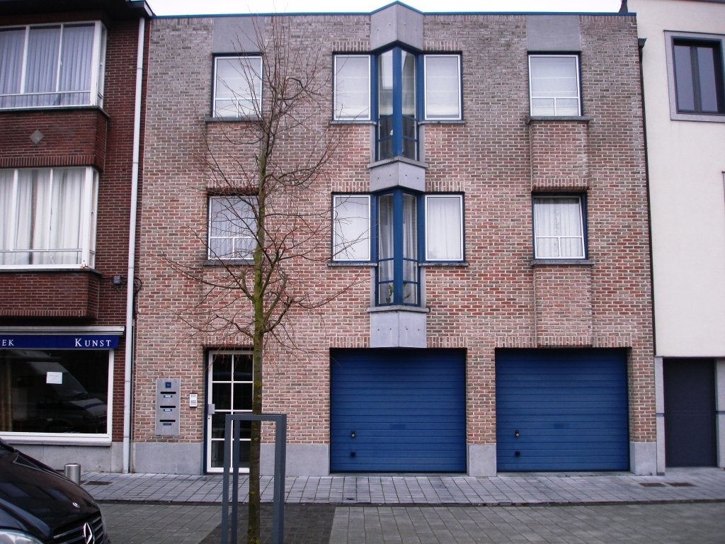 MOOI VERZORGD APPARTEMENT OP TOPLOCATIE IN  CENTRUM MAASEIK, Immo, Appartementen en Studio's te huur