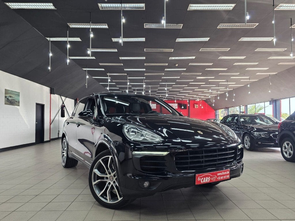Cayenne 3.0 TD V6 Platinum Edition Tiptronic S**NAVI**CAMERA, Auto's, Porsche, Automaat, Cayenne, 173 g/km, Zwart