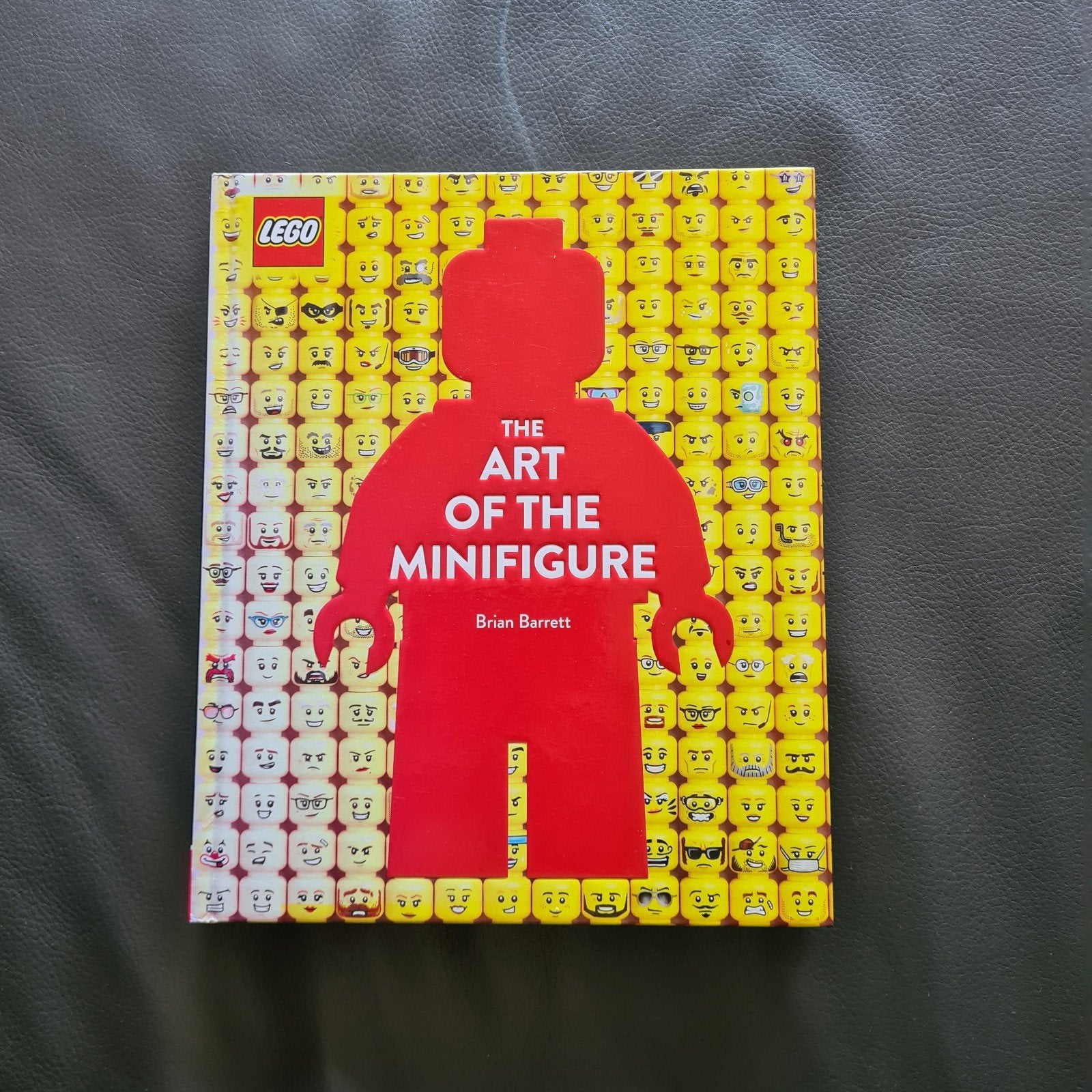 Lego The art of the minifigure boek., Ophalen of Verzenden, Zo goed als nieuw, Lego