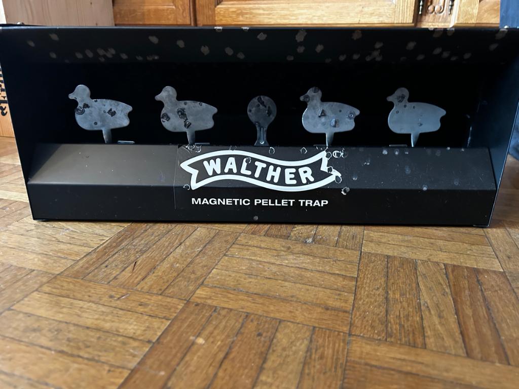 Cible magnétique Walther avec canards, Enlèvement, Utilisé
