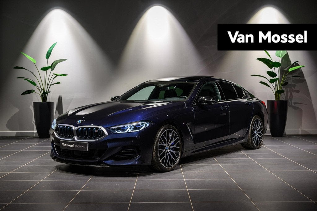 BMW M8 50i (automatique), Autos, Série 8, Achat, 4395 cm³, Carnet d'entretien