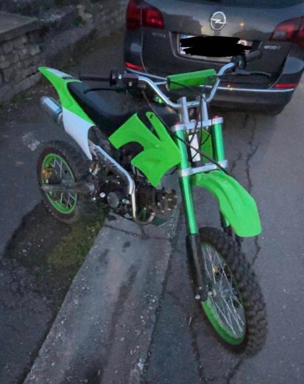 125cc crossmotor, Fietsen en Brommers, Minibikes, Midibikes en Pitbikes, Zo goed als nieuw, Dirtbike, Ophalen