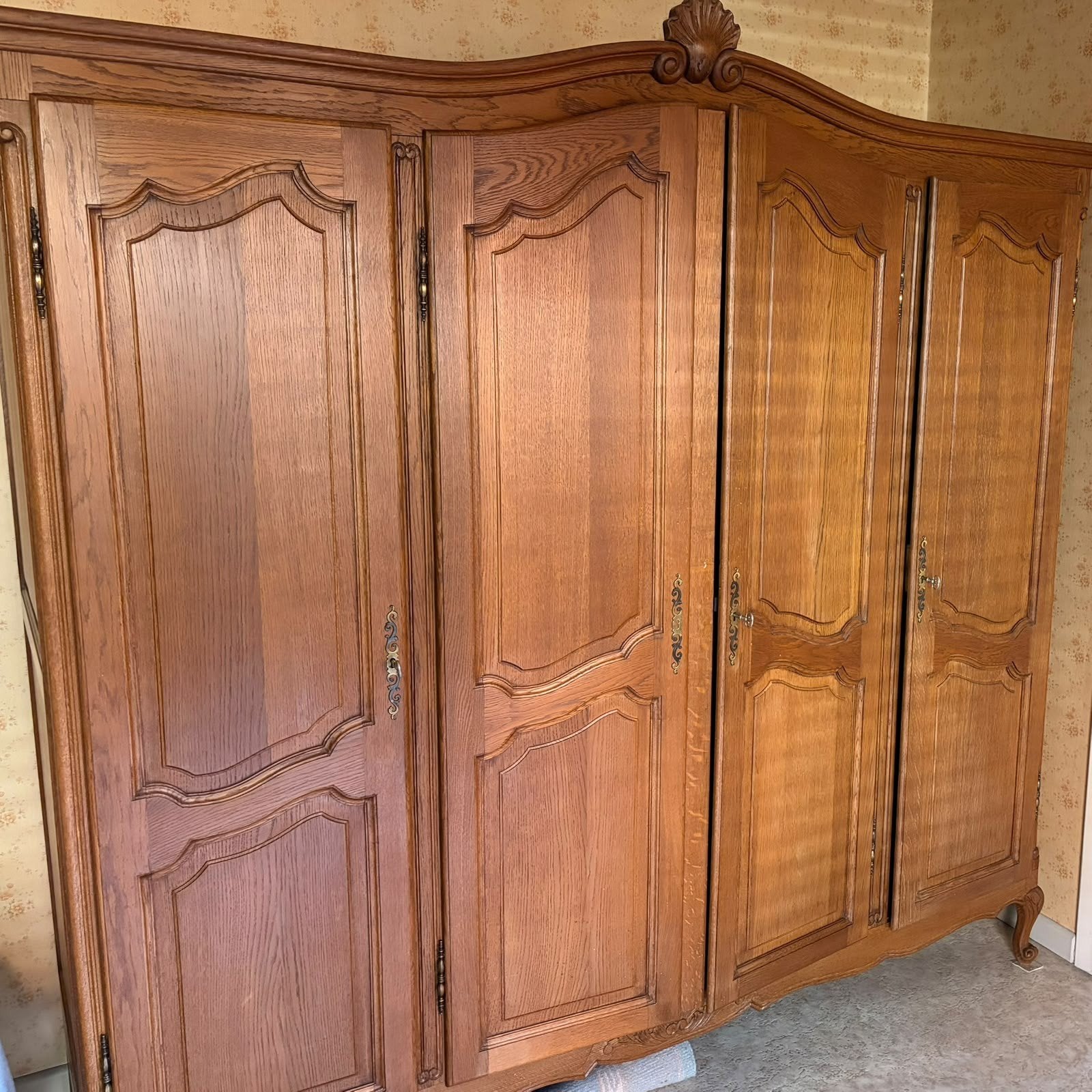 kleerkast vintage, Ophalen