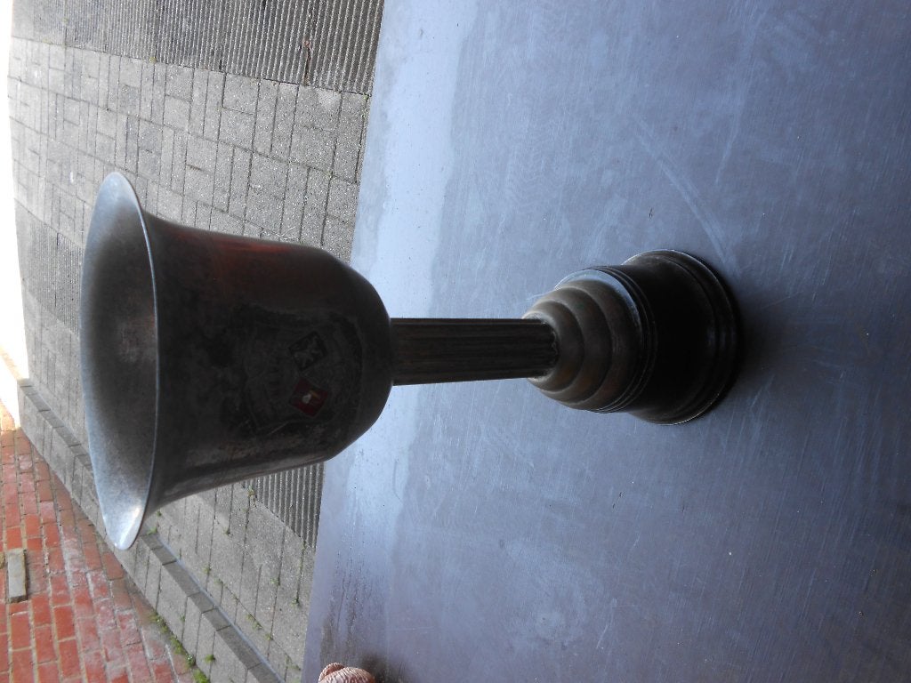 antieke verzilverde trofee met emaille rozet, Ophalen of Verzenden