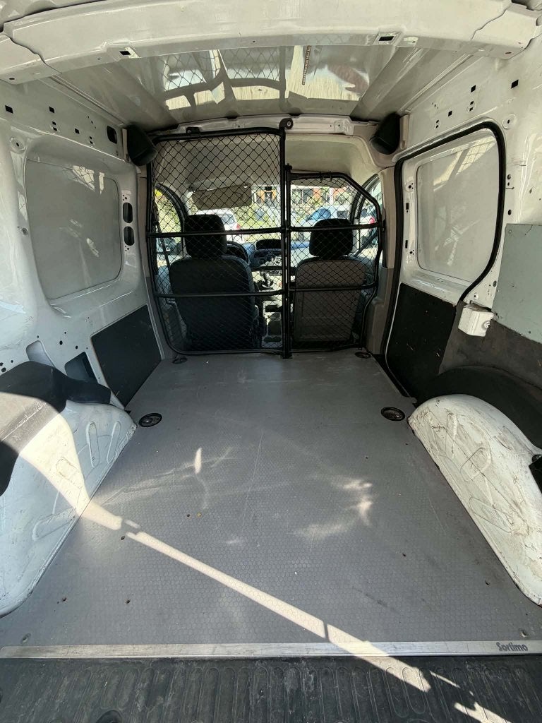 RENAULT KANGOO 1.5 DCI  LICHTE VRACHT 2500  ((  nu  1990)), Auto's, Diesel, 1500 cc, Particulier, https://public.car-pass.be/vhr/1af2ec69-75b8-4579-9199-00ee1e418d94