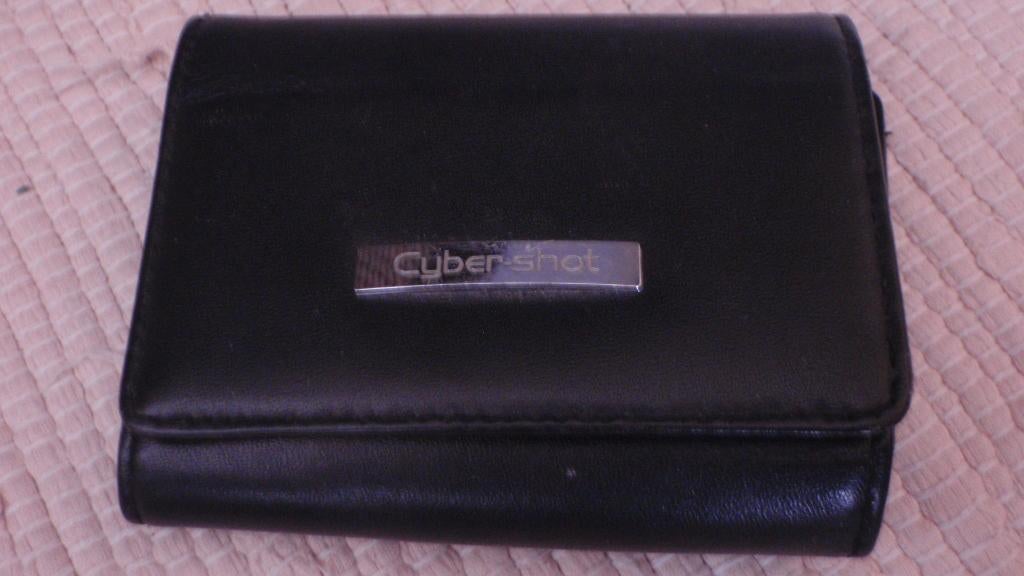 Zwart lederen hoesje Cybershot camera SONY, Ophalen
