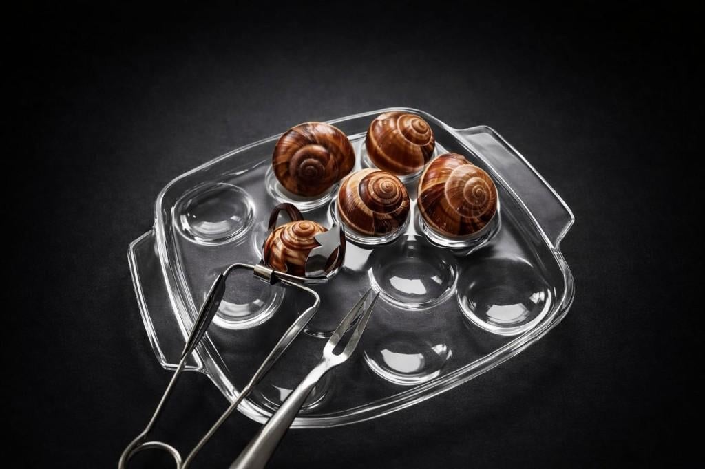 Plat à escargots en verre - Pyrex., Maison & Meubles, Cuisine | Vaisselle, Comme neuf, Verre, Enlèvement ou Envoi