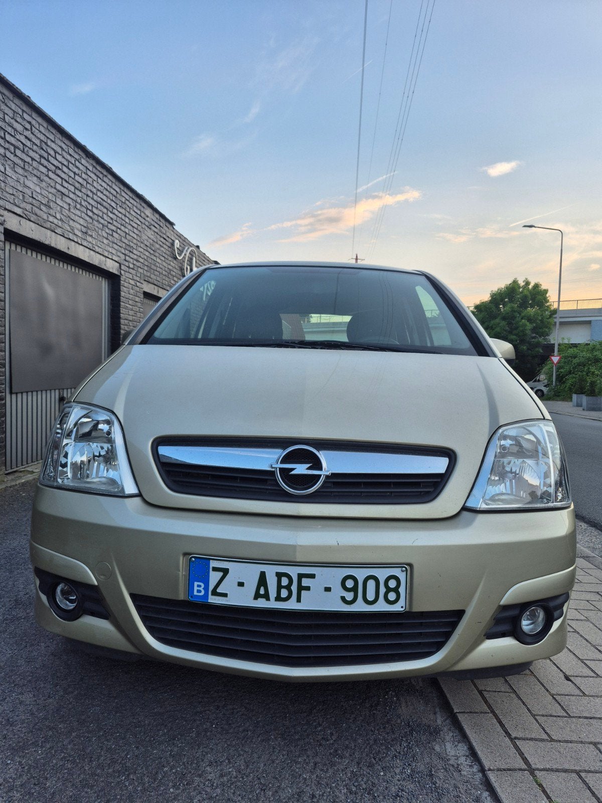 Opel Meriva 1.4 benzine met 12 maanden garantie, Voorwielaandrijving, Testrit aan huis, 4 cilinders, Beige