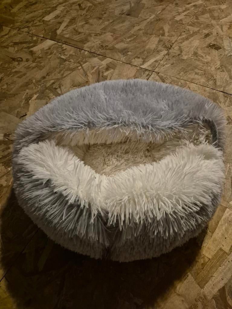 Nieuw honden of katten mandje, Ophalen