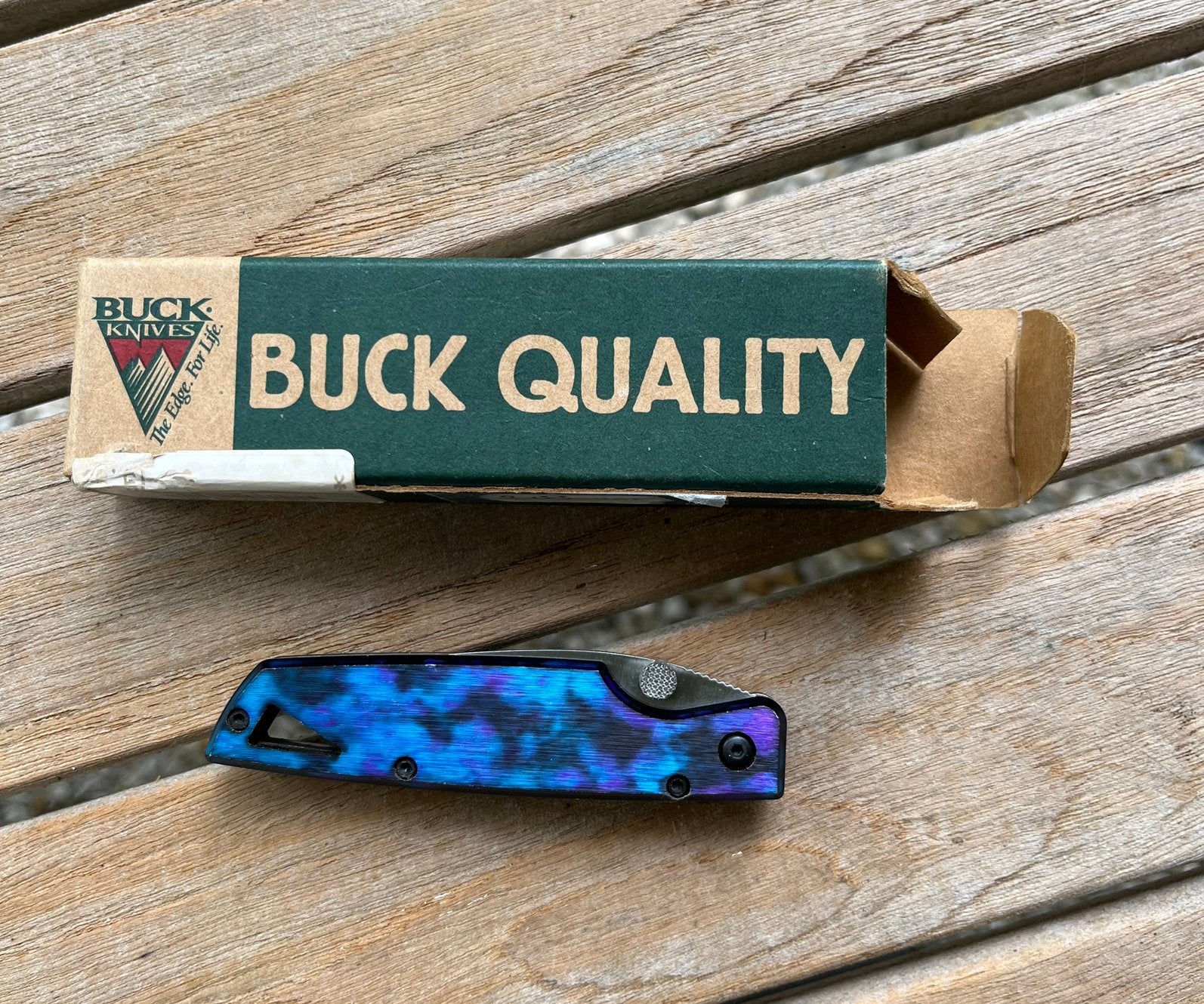 Couteau Buck 170BM Lightning HTA bleu en marbre, Caravanes & Camping, Outils de camping, Enlèvement, Comme neuf