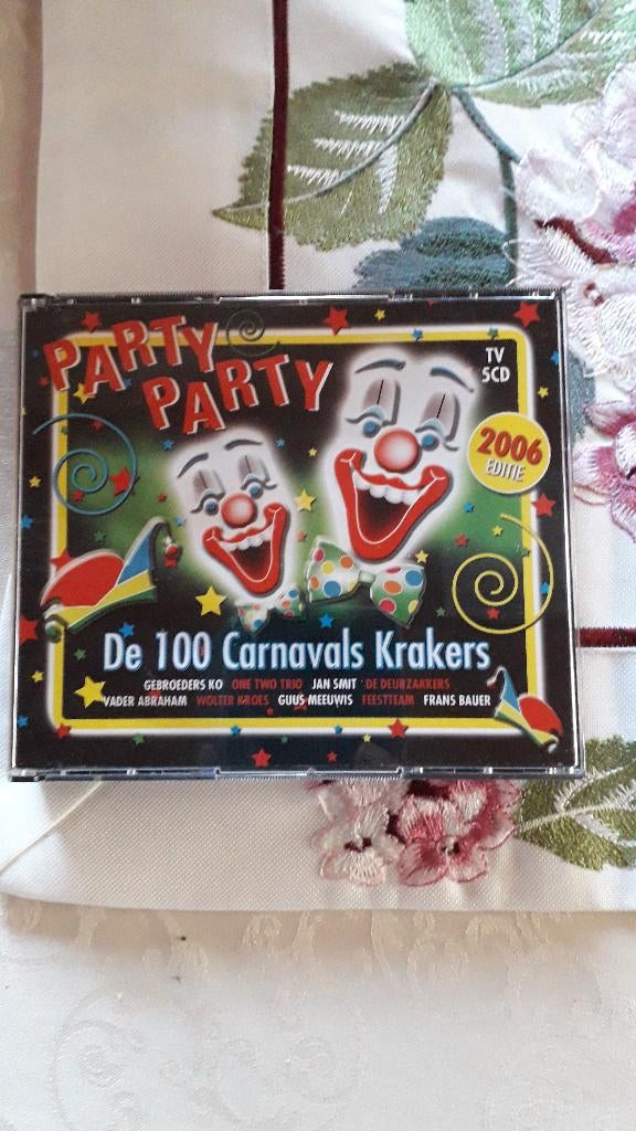 100 carnavals krakers party party (5 cd's), CD & DVD, Enlèvement ou Envoi, Musique de fête, Utilisé, Coffret