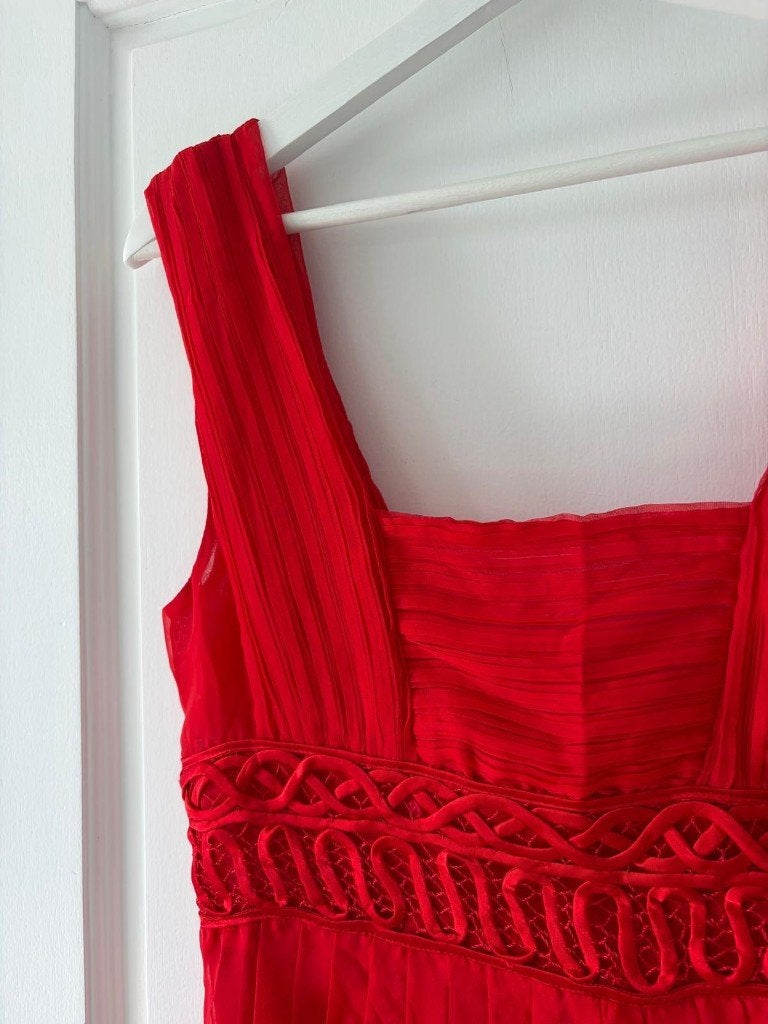 Robe courte rouge Lucy Collection taille M, Vêtements | Femmes, Taille 38/40 (M), Enlèvement ou Envoi, Au-dessus du genou, Comme neuf