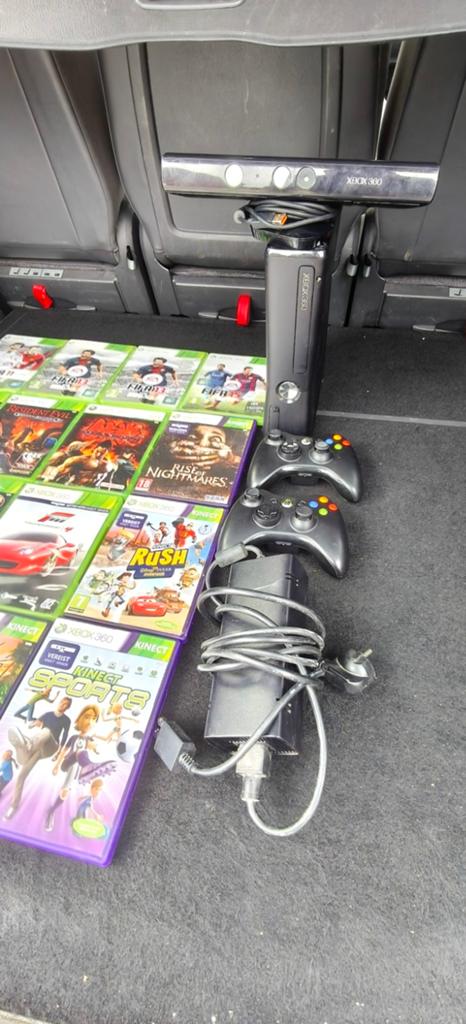 Te koop Xbox 360 console met 2 joystick en 15 games, Ophalen