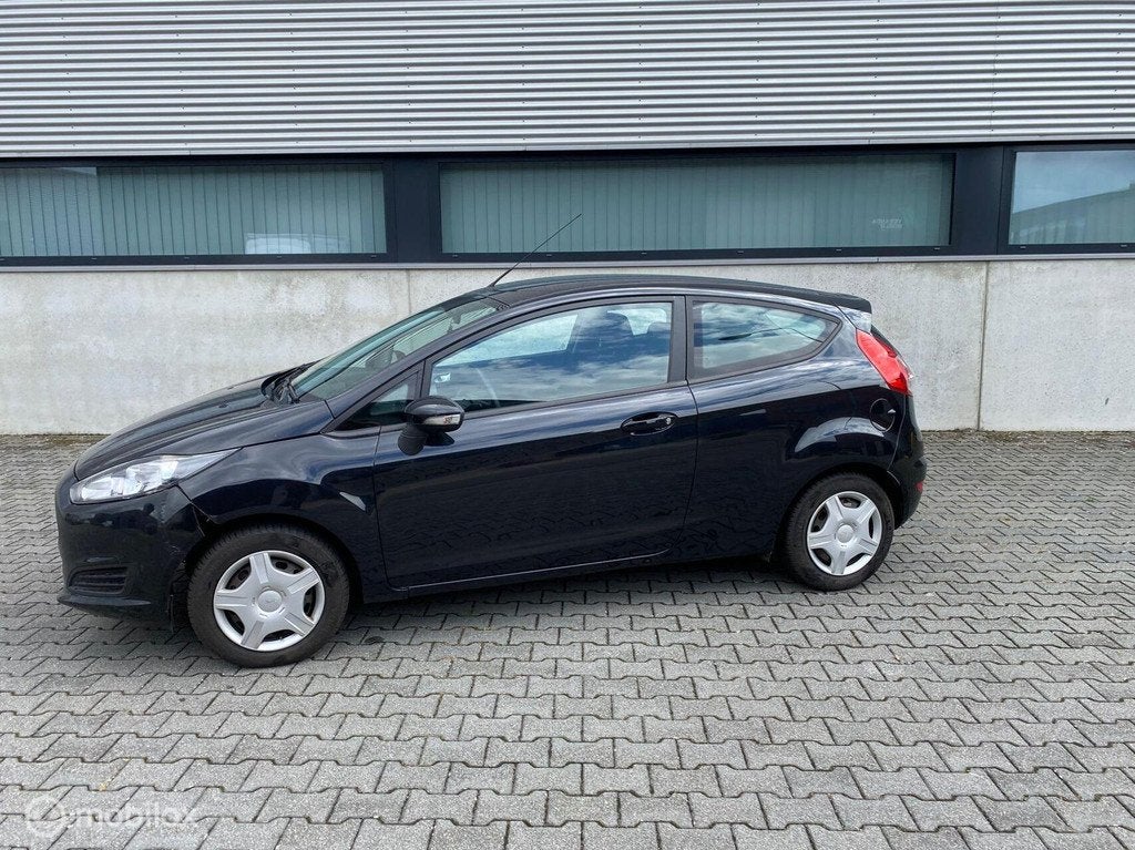 Ford Fiesta 1.0 Titanium 3-DEURS AIRCO EURO 5, Auto's, Ford, Stof, Gebruikt, Zwart, Grijs